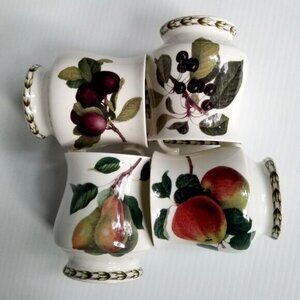 Set of 4 Fine Bone China Queen's Hookers Fruits Tea Coffee Mugs